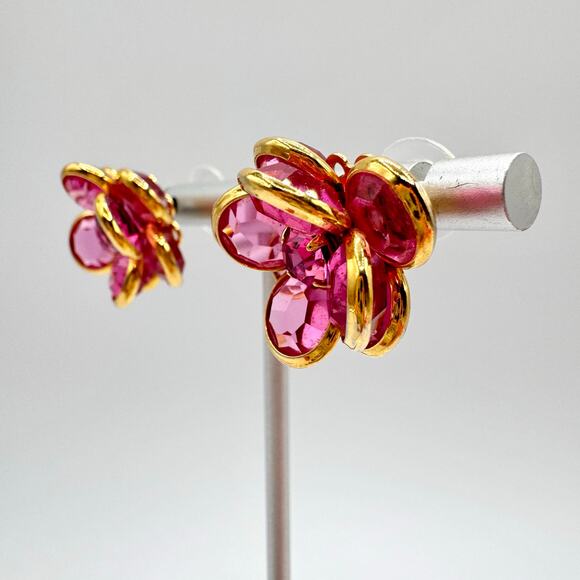 Vintage Pink Austrian Crystal Cluster Flower Stud Earrings Sparkling Gold Tone - Picture 5 of 12
